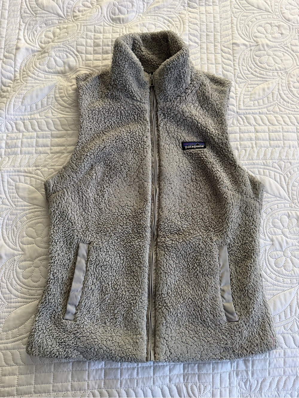 Patagonia Women's Sherpa Fleece Light Grey Vest Small Gorpcore Hiking Outdoors